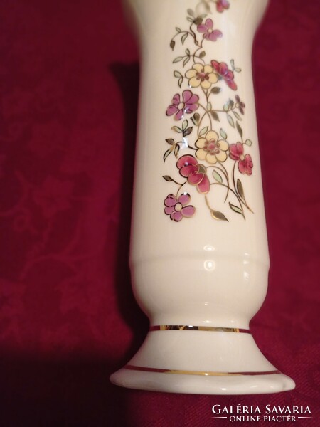 Zsolnay lace mouth vase with burgundy flowers, 20 cm high