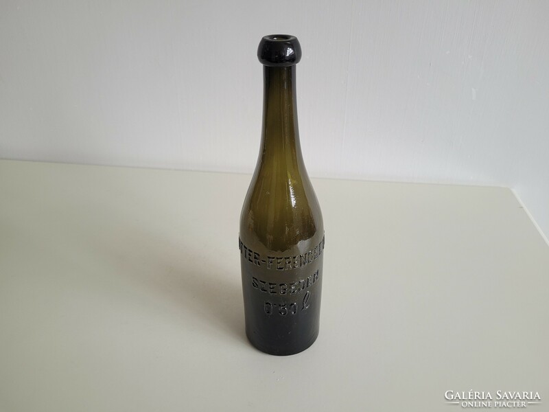 Régi sörösüveg Hutter Ferencsevits Szeged feliratos sörös üveg palack 0.5 l