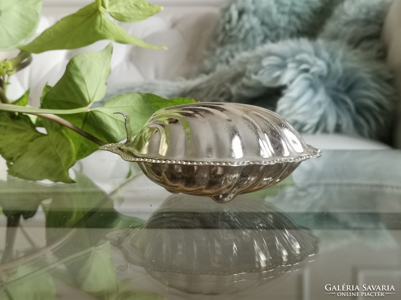 Ezüstözött kagyló formájú lekvár - kaviár kínáló kínáló, szervíz üvegbetéttel, 13 x 13 cm