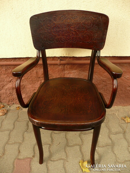 Original Viennese, marked in two places, antique armchair no: 157 thonet desk chair, maximally stable