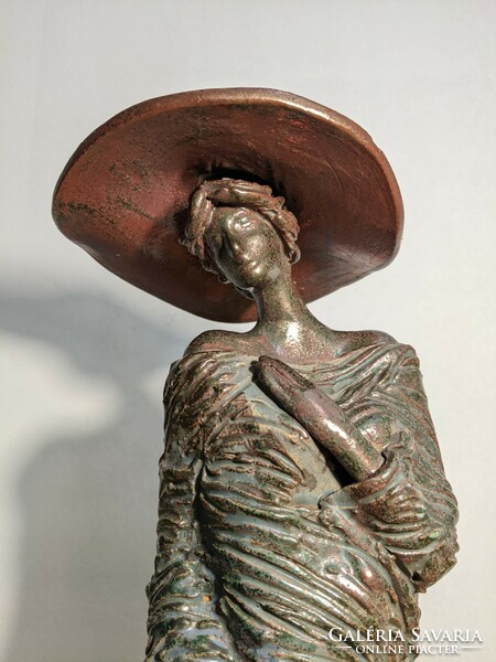 Lady in a hat - ceramic sculpture