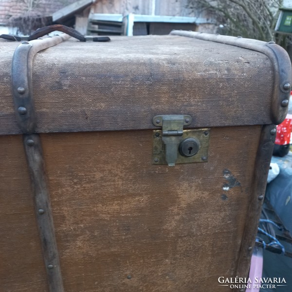 Old traveling chest - wood
