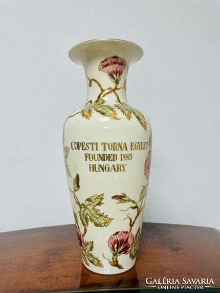 Zsolnay virágmintás váza - Újpesti Torna Egylet 1885 jelzéssel - UTE szurkolóknak relikvia