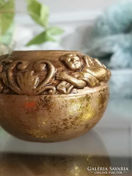 Gilded ceramic candlestick, rustic angel decor, 10 x 6 cm