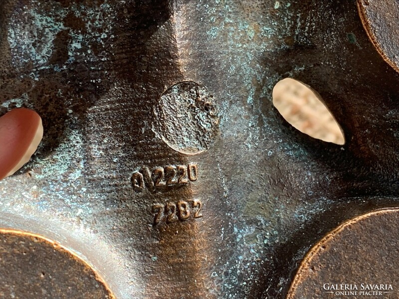 Antik számozott bronz  mécsestartó, súlyos darab