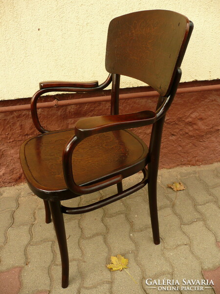 Original Viennese, marked in two places, antique armchair no: 157 thonet desk chair, maximally stable