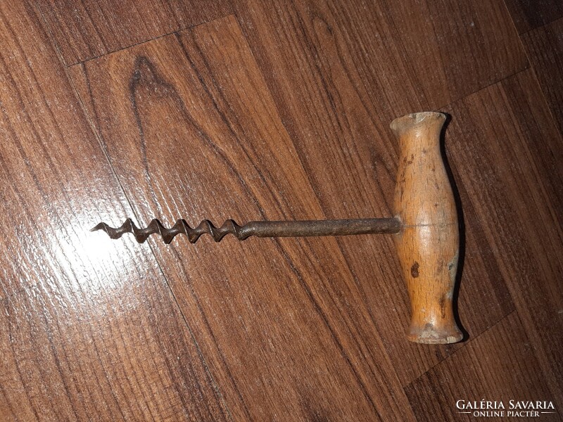 Retro corkscrew