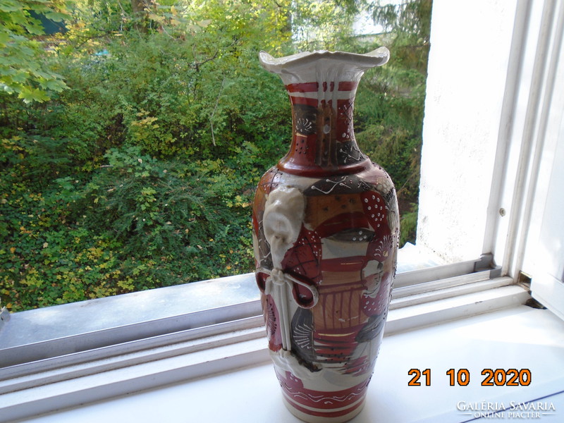 19. Japanese satsuma kyoto shinto vase