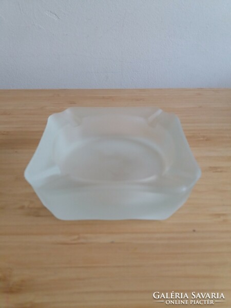 Opal glass ashtray 9x9 cm