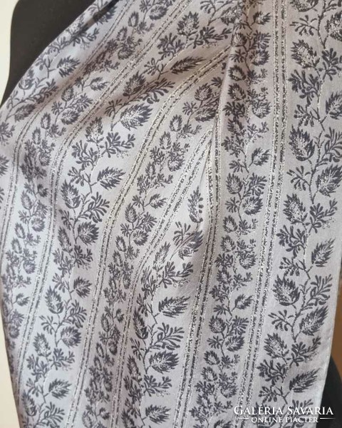 S. Oliver silk scarf 34x153 cm. (1492)