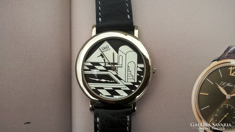 (K) unique q&q watch with a beautiful decorative dial