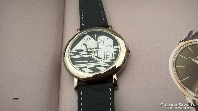 (K) unique q&q watch with a beautiful decorative dial