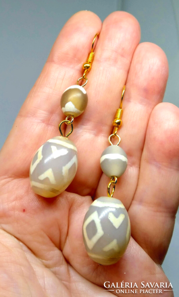 Gray dzi agate earrings d16975