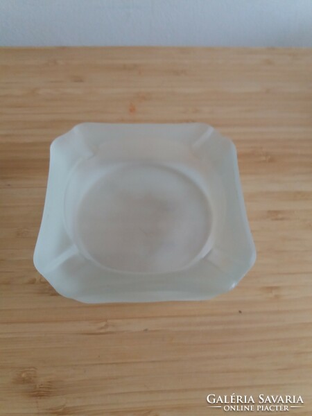 Opal glass ashtray 9x9 cm