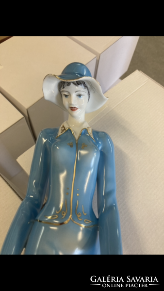 Ravenclaw porcelain woman with a dog