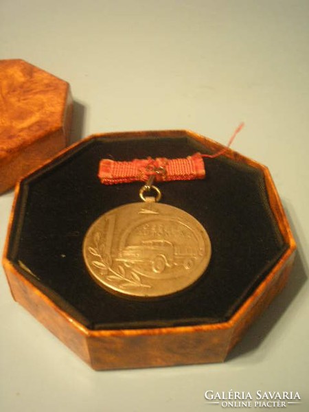 N8 dripping car industrial commemorative medal with 1949 original ribbon + gift box