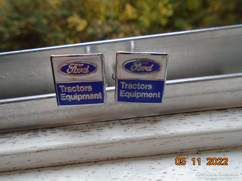 FORD TRACTORS EQUIPMENT-a Ford cég logójával vintage tűzzománc krómozott mandzsetta gomb