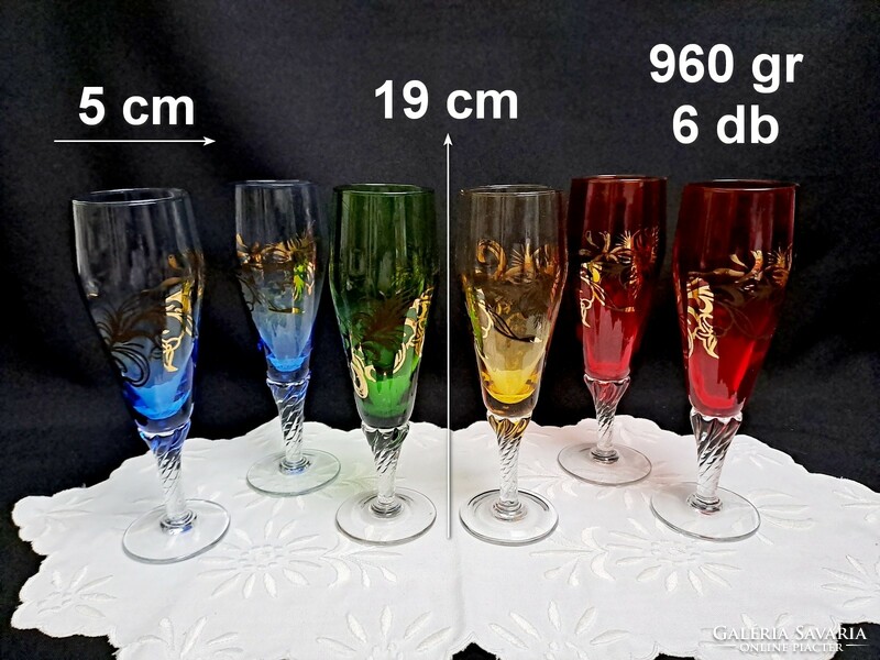 6 db nagyon szép talpas színes pezsgős kristály (?) üveg pohár készlet arany mintával
