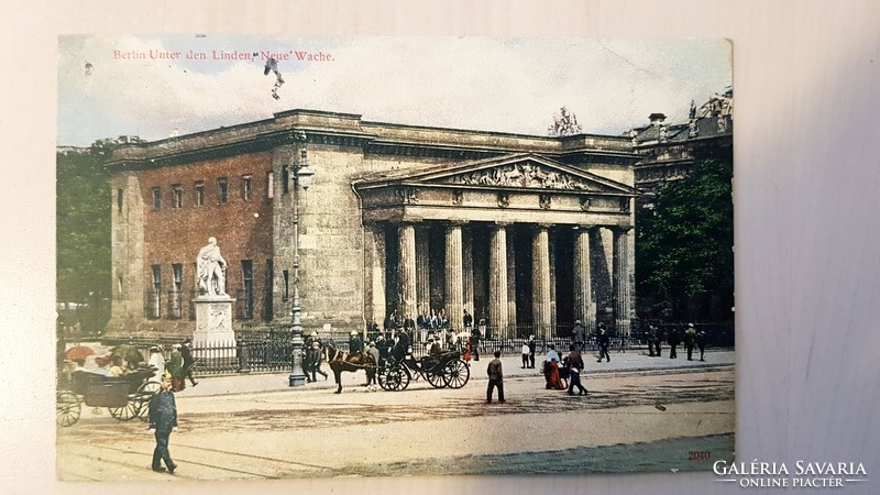 Berlin, Unter den Linden, Neue Wache, 1913, régi képeslap, életkép, hintók