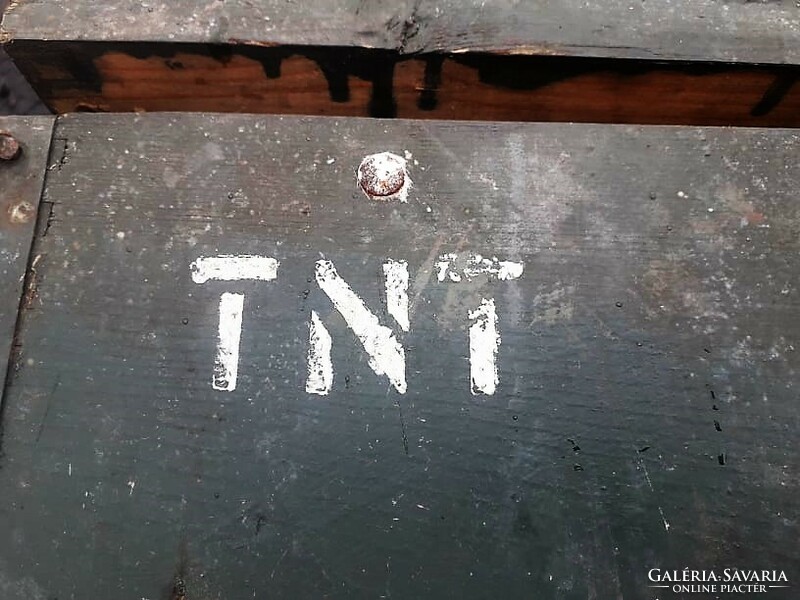 Régi lőszeresláda / TNT.