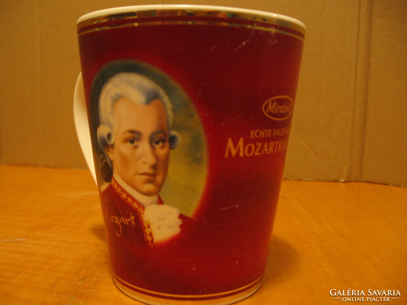 Mozart Mirabell csokigolyó bögre