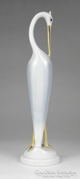 1L581 Hólloház porcelain egret on a pedestal 20 cm