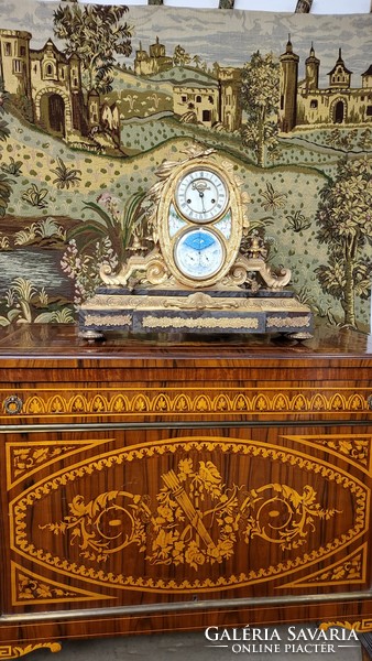 Classic inlaid chest of drawers