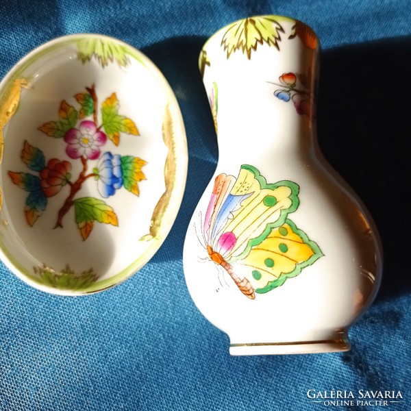 Small vase with Victoria pattern from Herend, with bowl