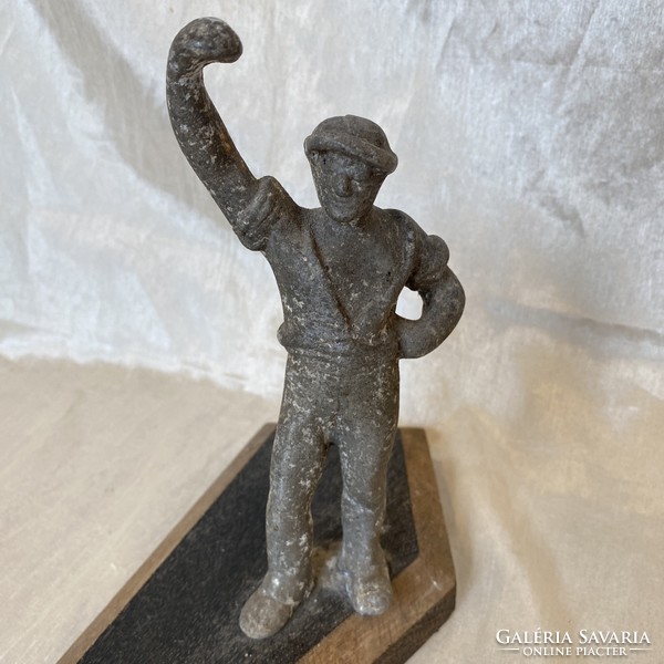 Socialist worker statue