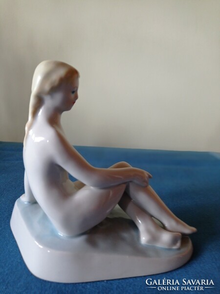 Zsolnay seated nude