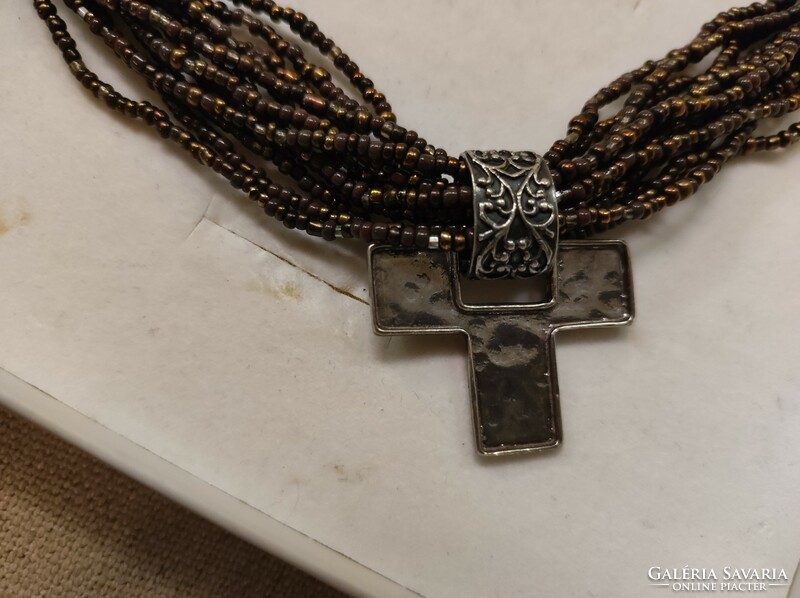 Silver necklace-necklace, (silver cross beads decorate the necklace)