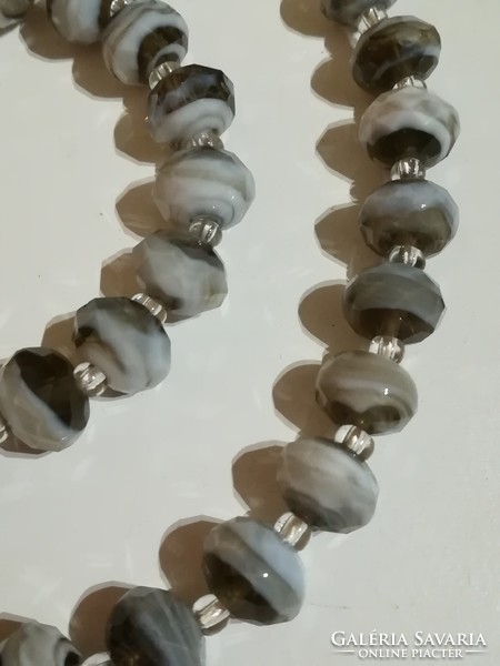 Glass bead necklace and bracelet set.