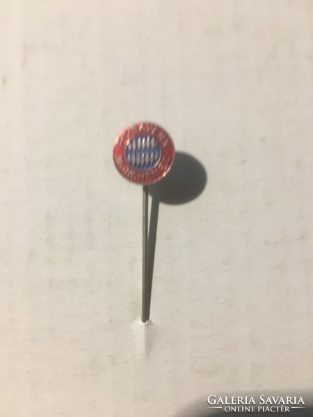 Bayern Munich 2 badges approx. 1967-1970