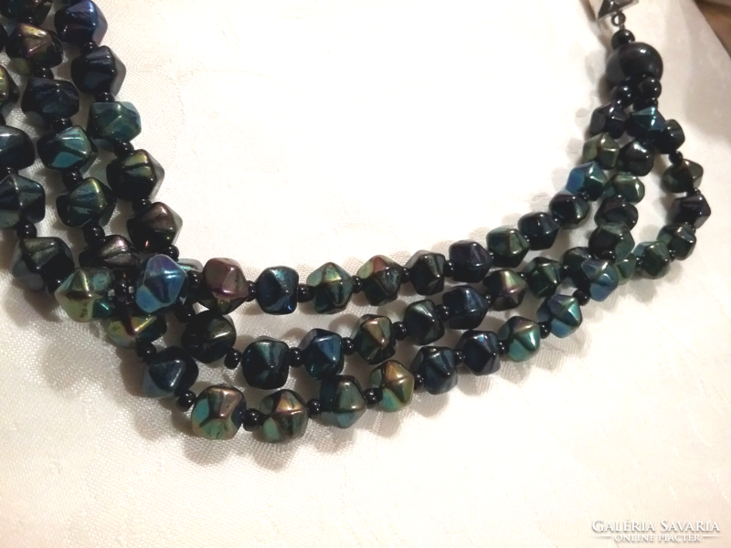 Old 3-row actor glass necklace 44 cm