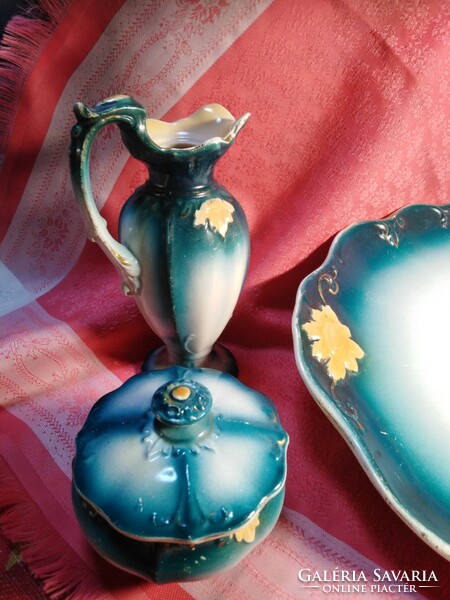 Beautiful antique porcelain centerpiece, sugar bowl and spout