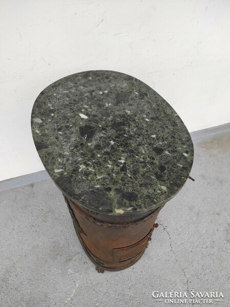 Antik vas kályha zöld márvány lappal 815 6271