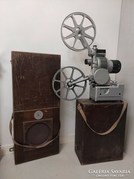 Antique film projection machine cinema projector with large heavy speaker in original wooden box 337 6257