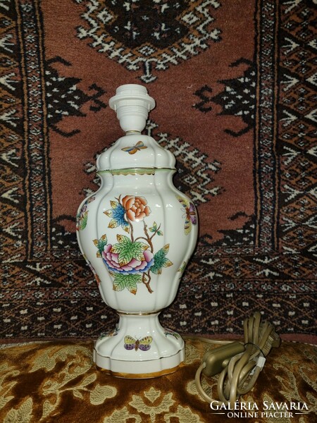 Porcelain lamp with Victoria pattern from Herend