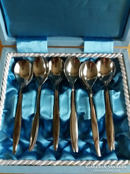 12 mocha spoons, teaspoons in a gift box