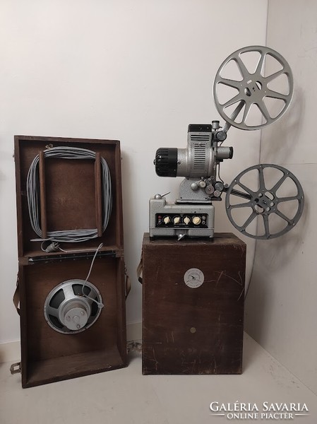 Antique film projection machine cinema projector with large heavy speaker in original wooden box 337 6257