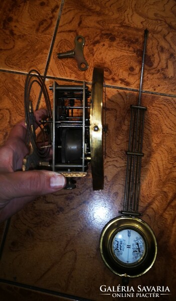 Antik Gustav Becker óra szerkezet fali órába való, inga szerkezet kulcs, ónémet,Szecessziós Art Deco