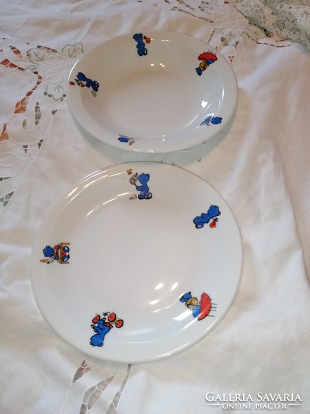 Pair of retro teddy bear story plates