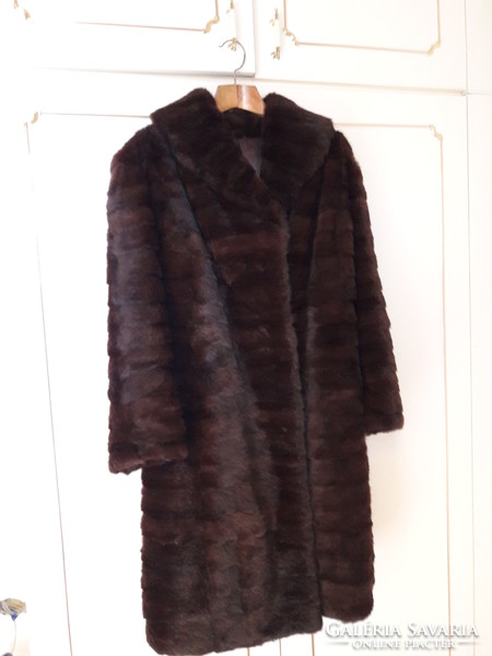 Dark brown nutria fur for sale