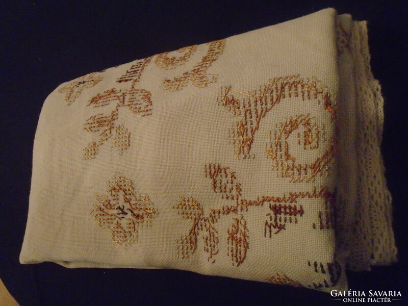 Beautiful old ecru table cloth tablecloth handmade