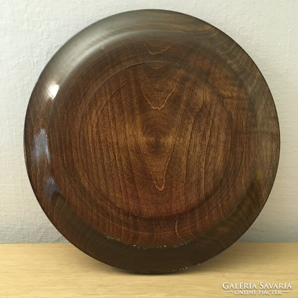Wooden bowl and round box