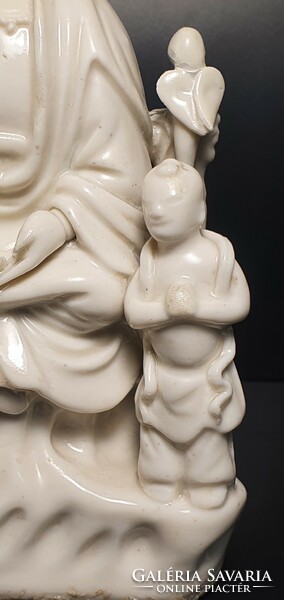 Antik Kínai Guayin Blanc de Chine Porcelán Szobor 17-18 Század