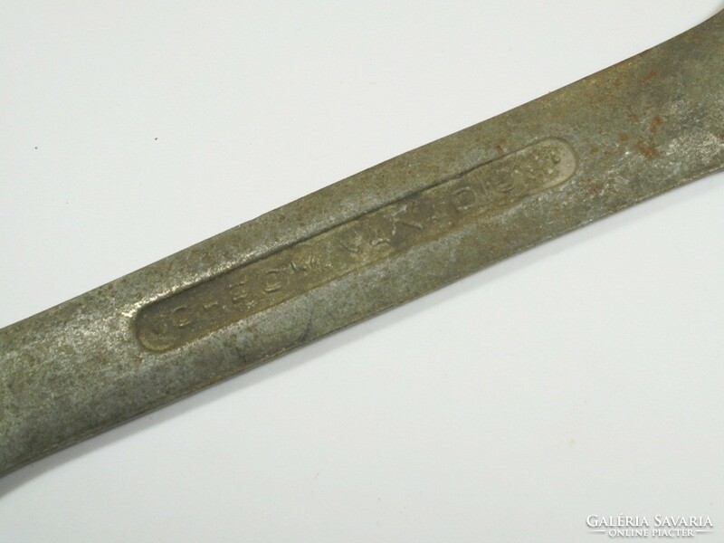 Old spanner - precise chrome vanadium 22 - 24