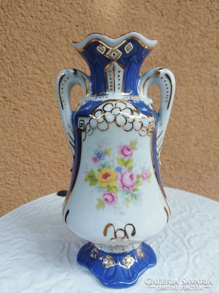 Royal dux bohemia vase