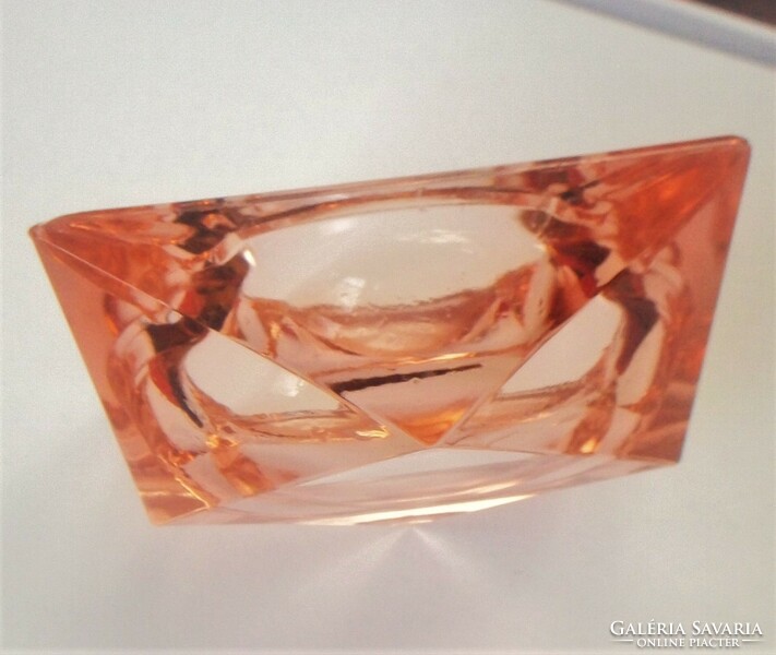 Salmon pink special crystal glass ashtray and violet vase, can be given as a gift