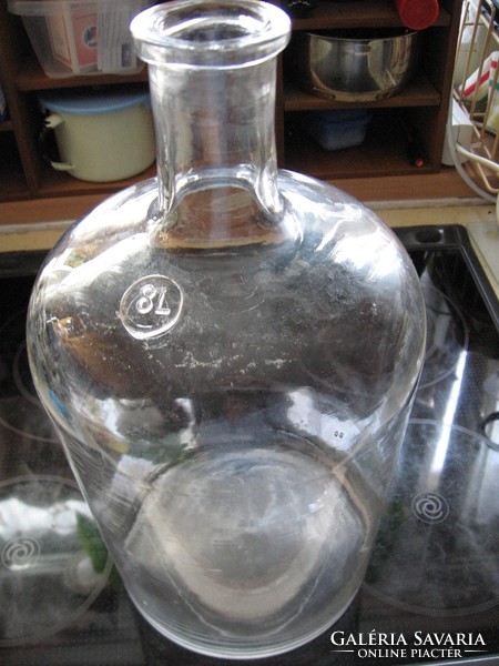 Sealed 8 l blown antique bottle